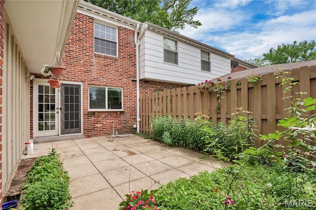 13489 Beaulac Dr, Chesterfield, MO 63141 - view of patio / terrace