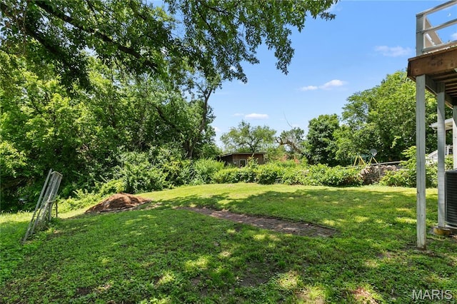 1217 E 5th St, Alton, IL 62002 - view of green lawn