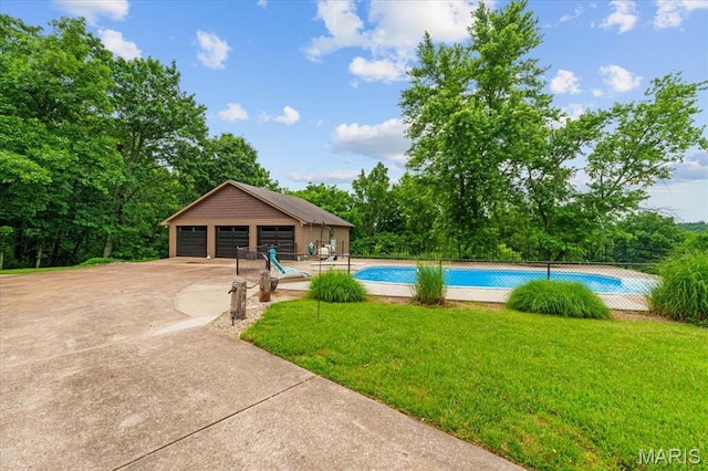 3536 Possum Ridge Dr, Imperial, MO 63052 - view of swimming pool featuring an outbuilding and view of scattered trees