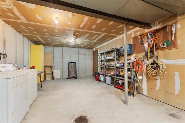 2032 New Sun Dr, Florissant, MO 63031 - unfinished basement featuring washer / clothes dryer