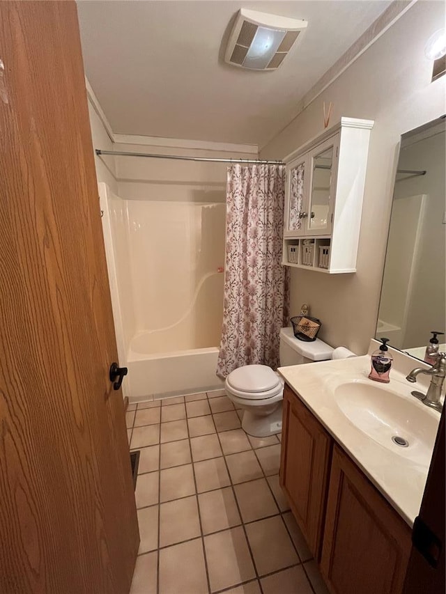 16453 Scenic Ridge Rd, Marthasville, MO 63357 - bathroom featuring toilet, vanity, tile patterned floors, and shower / bathtub combination with curtain
