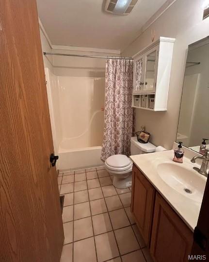 16453 Scenic Ridge Rd, Marthasville, MO 63357 - bathroom with vanity, tile patterned flooring, and shower / tub combo with curtain