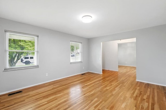 13105 Dartagnan Ct, Creve Coeur, MO 63141 - unfurnished room featuring light wood-style flooring and baseboards