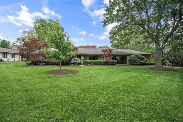 36 Stoneyside Ln, Olivette, MO 63132 - view of front of property featuring a front yard