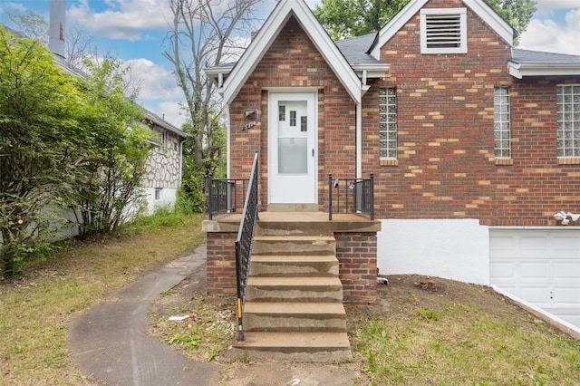 3210 Capehart Dr, Saint Louis, MO 63121 - view of front of home with brick siding