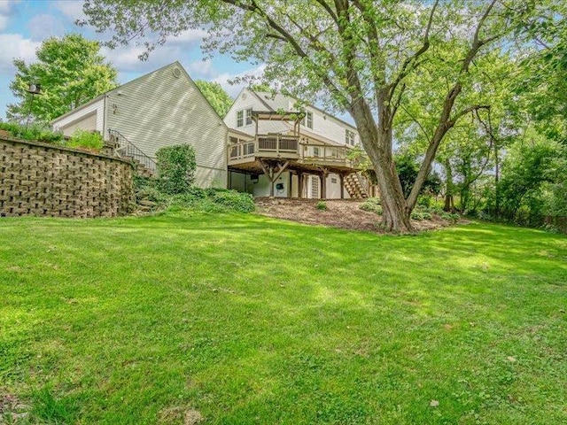 211 Country Club Ln, Belleville, IL 62223 - view of green lawn featuring a wooden deck