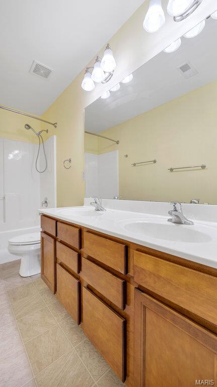 1101 Gulfstream Way, Mascoutah, IL 62258 - full bathroom with double vanity and shower / bath combination