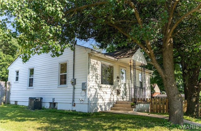 108 Tomlinson St, East Alton, IL 62024 - view of front of house