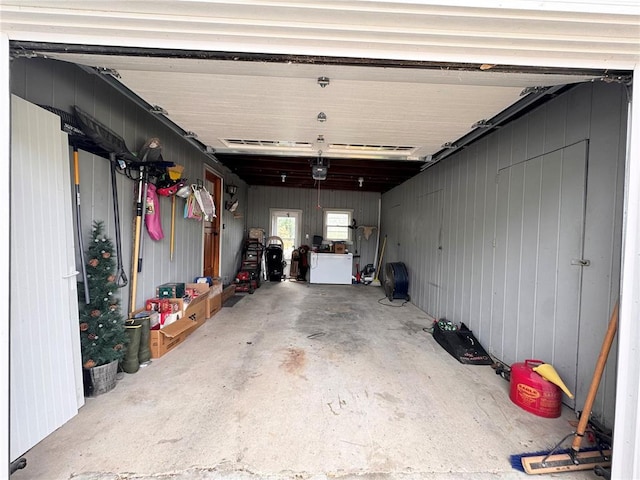 517 W Olive St, Palmyra, MO 63461 - view of garage