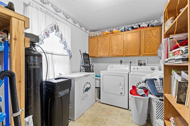 114 Edwards Ln, Park Hills, MO 63601 - washroom with washer and clothes dryer and cabinet space