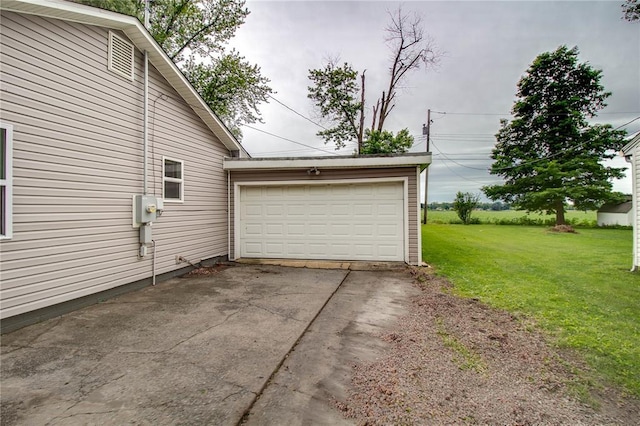 155 Roberts St, Jerseyville, IL 62052 - view of garage