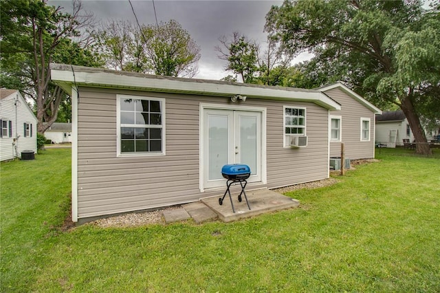 155 Roberts St, Jerseyville, IL 62052 - view of outdoor structure with central AC and cooling unit