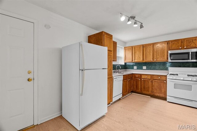 4540 Morganford Rd, Saint Louis, MO 63116 - photo 13