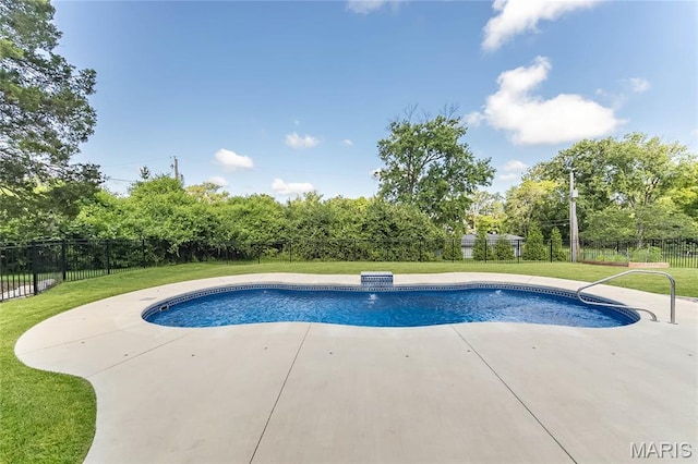 111 N Mosley Rd, Saint Louis, MO 63141 - view of swimming pool with a patio area and view of wooded area