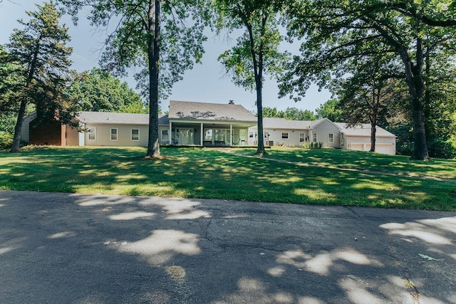 615 Corisande Hill Rd, Fenton, MO 63026 - view of front of property featuring a front yard