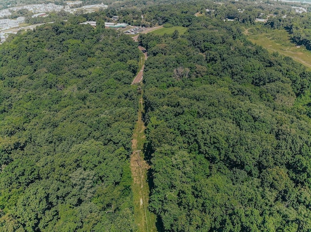 615 Corisande Hill Rd, Fenton, MO 63026 - aerial view of property and surrounding area featuring a forest