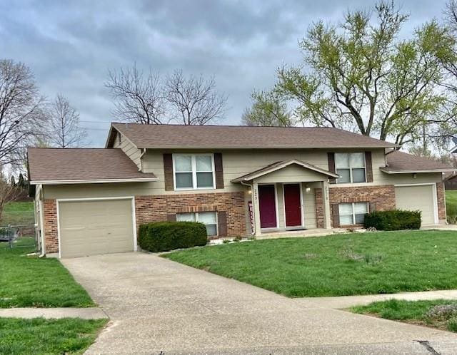 2281 N Village Dr, Saint Charles, MO 63303