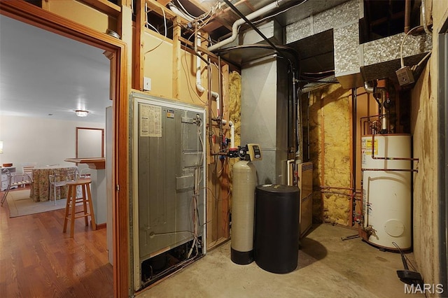 238 Skyway Dr, New Haven, MO 63068 - utility room featuring gas water heater