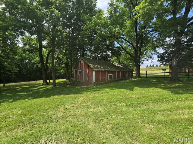 175 State Route 4, Saint Jacob, IL 62281 - view of yard with an outbuilding