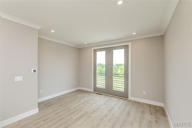 8919 E Gateway Hts Unit 94-804, Richmond Heights, MO 63144 - spare room with ornamental molding, light wood-type flooring, and recessed lighting