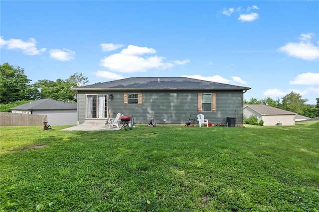 170 Parklane Dr, Cape Girardeau, MO 63701 - rear view of house with a patio area