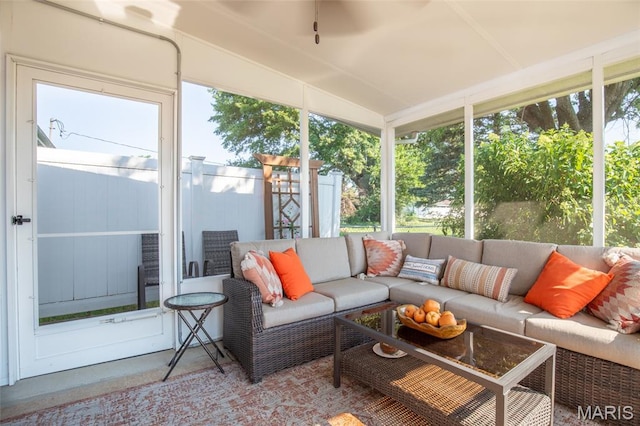 4319 Sinnwell Dr, Saint Louis, MO 63123 - sunroom / solarium featuring an outdoor living space