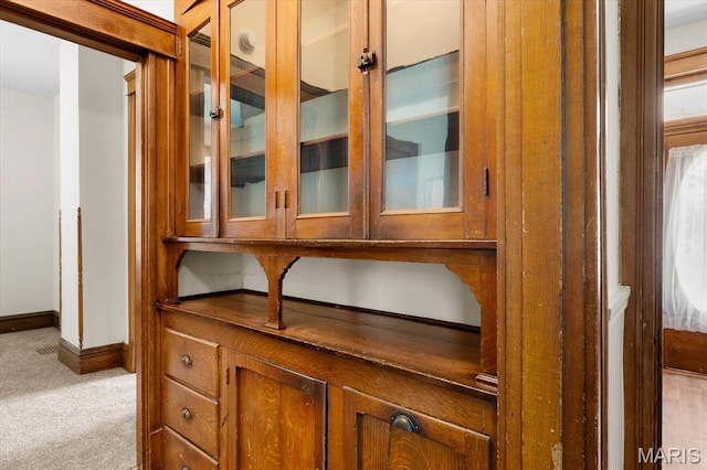 207 Voss Pl, Belleville, IL 62220 - detailed view of carpet and baseboards