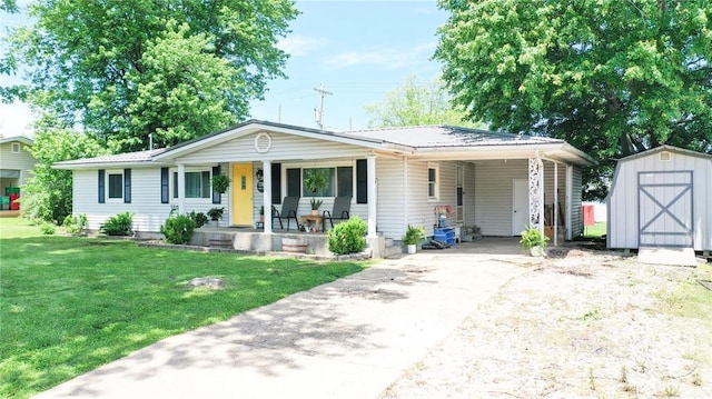 1110 W 3rd St, Salem, MO 65560 - ranch-style house featuring driveway, covered porch, a front lawn, an attached carport, and metal roof