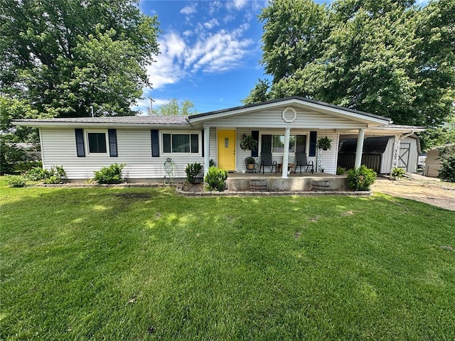 1110 W 3rd St, Salem, MO 65560 - ranch-style home featuring concrete driveway, covered porch, and a front lawn