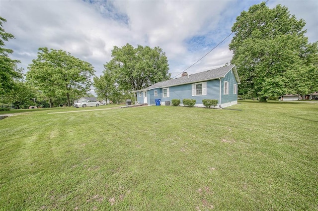 1707 S Mcarthur Ave, Salem, MO 65560 - view of grassy yard