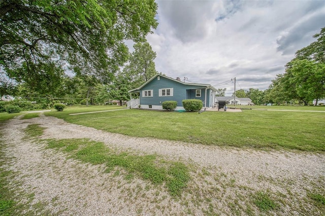 1707 S Mcarthur Ave, Salem, MO 65560 - view of side of property with a lawn
