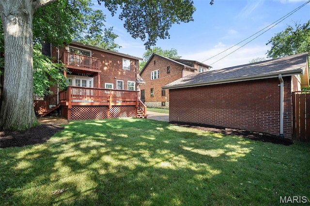 436 W Point Ct, Saint Louis, MO 63130 - view of green lawn featuring a balcony and a wooden deck