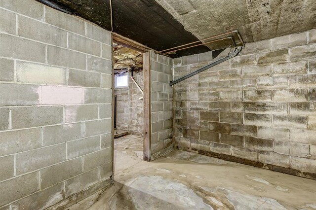 1300 Wolf Hollow Rd, Imperial, MO 63052