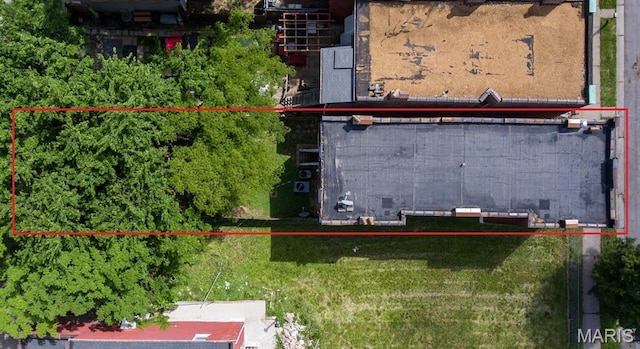 2628 Indiana Ave, Saint Louis, MO 63118 - aerial view of property and surrounding area featuring property boundaries highlighted