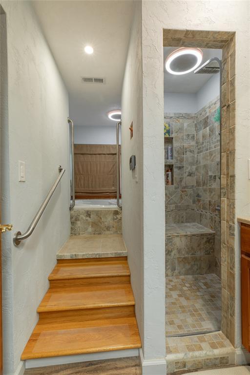 222 Prairietown Rd, Dorsey, IL 62021