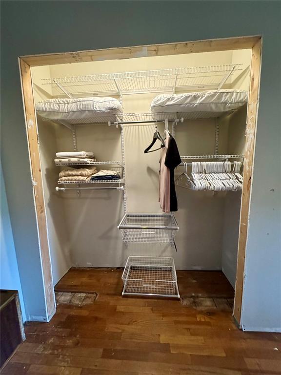 10321 Old 79, Hannibal, MO 63401 - view of closet