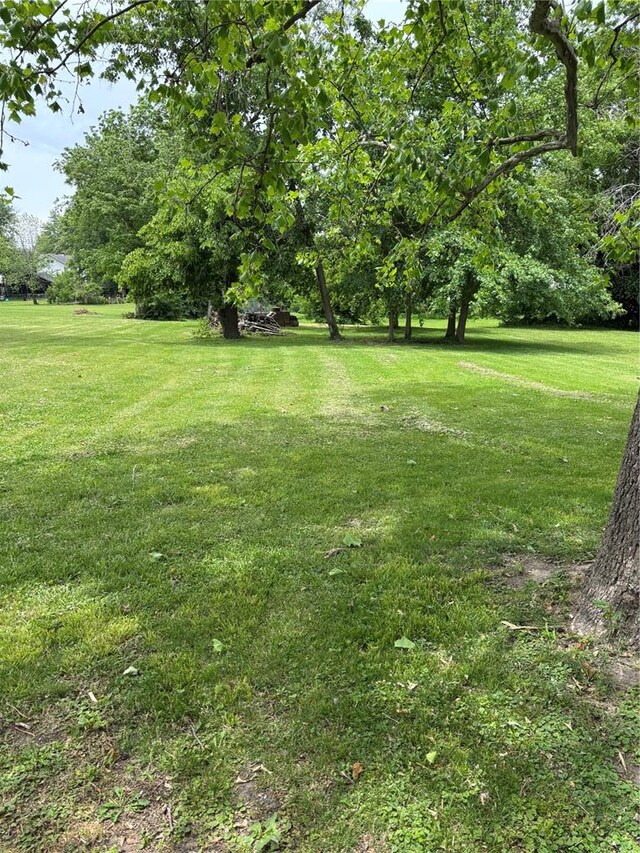 406 Ridge St, Shelbina, MO 63468 - photo 13