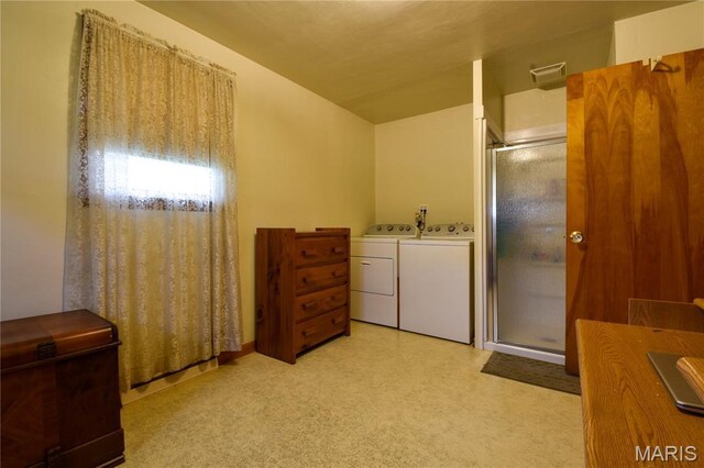 411 S Walnut St, Mount Olive, IL 62069 - washroom with washer and dryer