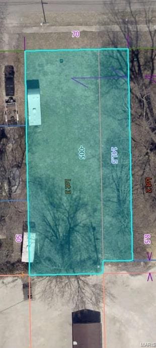 218 E N St, Staunton, IL 62088