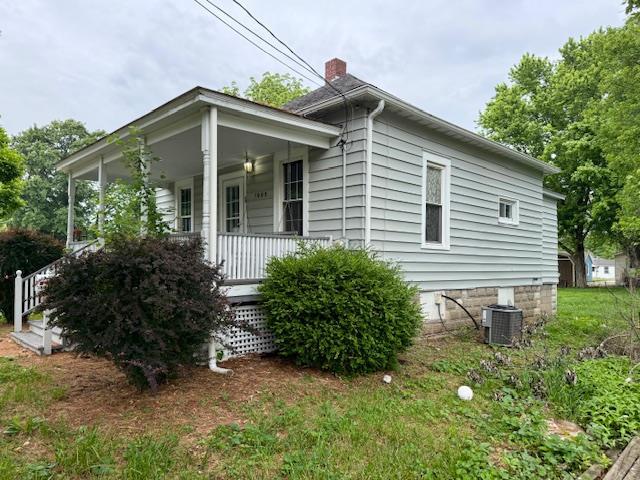 1003 W Spruce St, Jerseyville, IL 62052 - photo 9