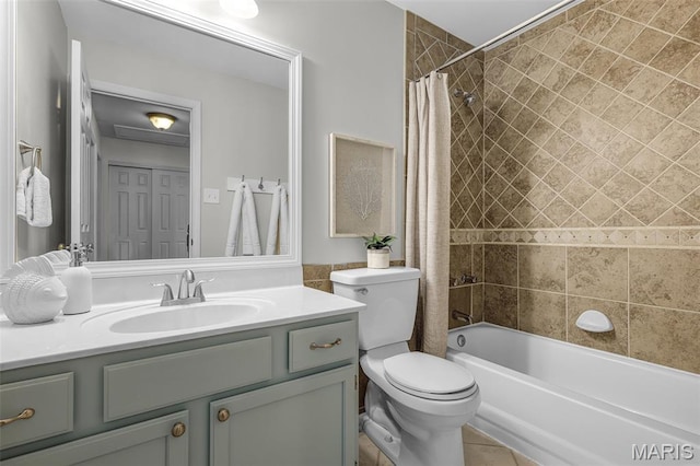 4667 Meramec Blvd, Eureka, MO 63025 - full bath with vanity, toilet, shower / bath combo, and tile patterned flooring