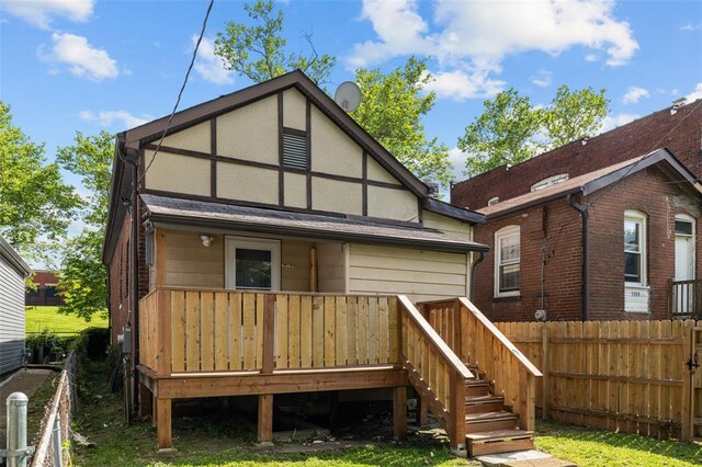 5337 Arsenal St, Saint Louis, MO 63139 - rear view of house with a deck