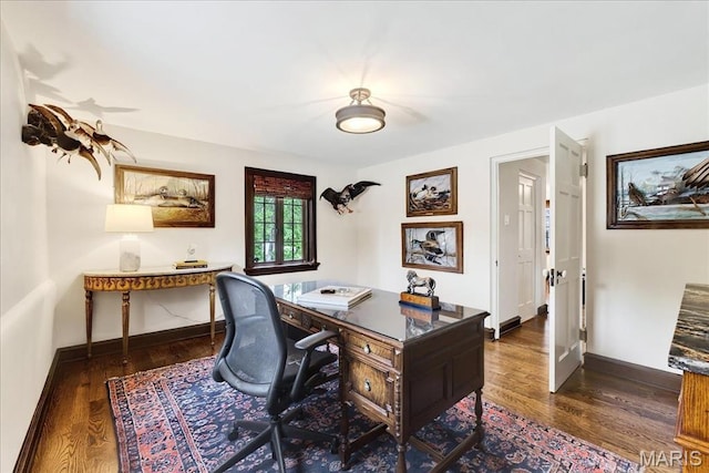 32 Woodoaks Trl, Ladue, MO 63124 - office area featuring dark wood-type flooring and baseboards