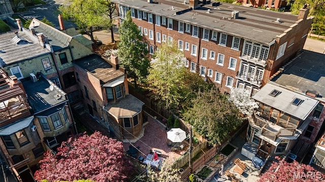 232 N Newstead Ave, Saint Louis, MO 63108 - drone / aerial view
