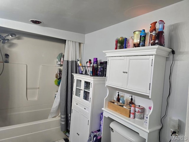 346 S Locust St, Dexter, MO 63841 - interior space