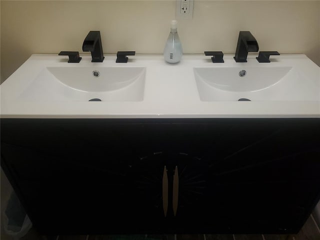 1 Wild Deer Ln, Saint Peters, MO 63376 - bathroom featuring double vanity