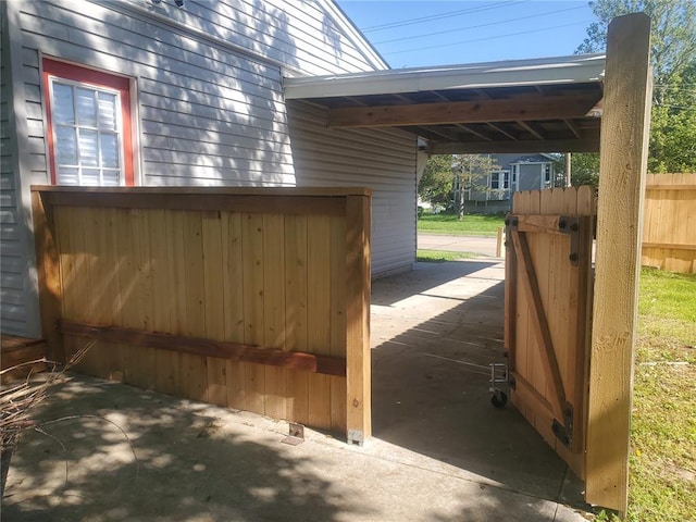 1 Wild Deer Ln, Saint Peters, MO 63376 - view of gate