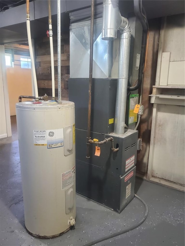 1 Wild Deer Ln, Saint Peters, MO 63376 - utilities with water heater and heating unit