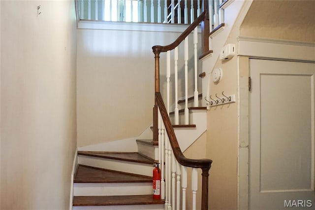301 S Meramec St, St James, MO 65559 - view of stairs