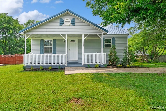 233 Oconnell St, Cape Girardeau, MO 63701 - bungalow-style home featuring covered porch